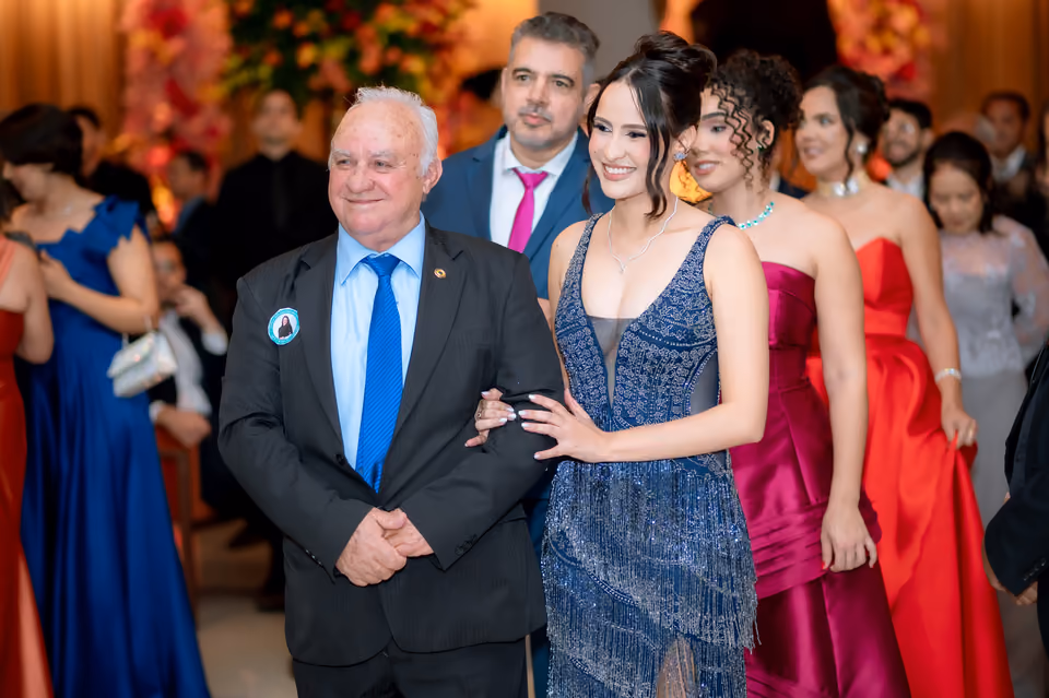 Formandos no baile de gala da formatura.